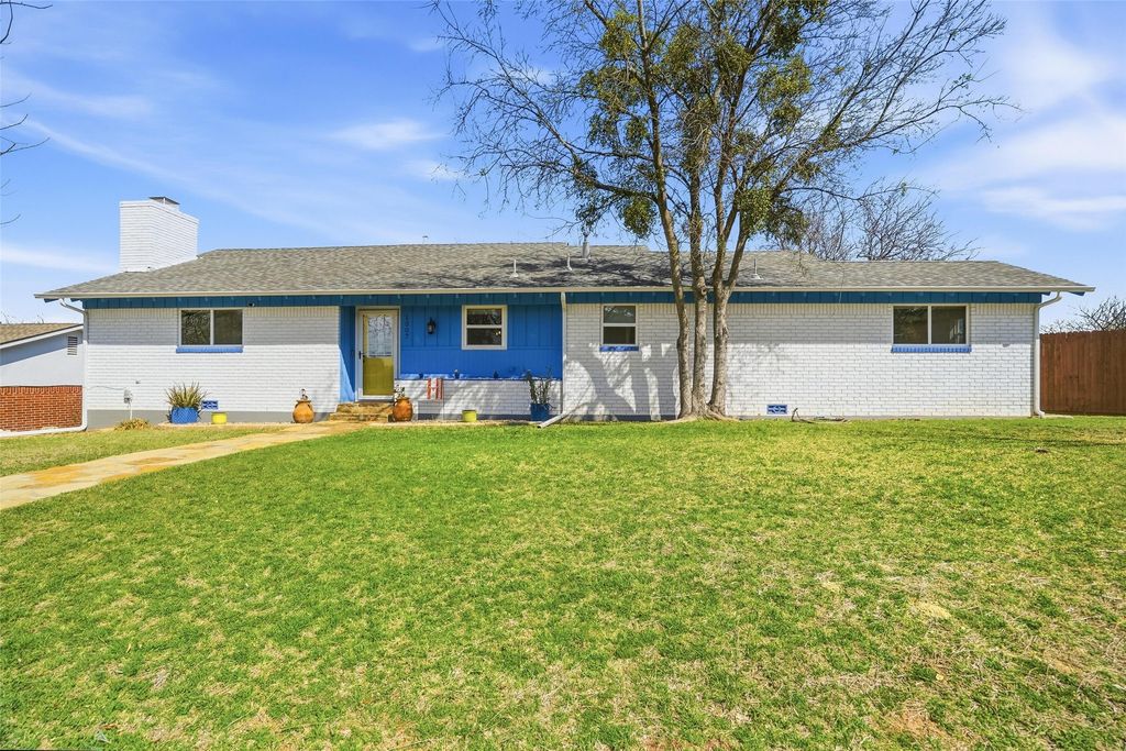 1307 Bois D Arc Street, Weatherford, TX 76086