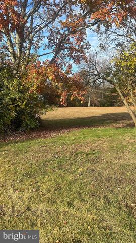 112 ELMTOWNE BLVD, Hammonton, NJ 08037