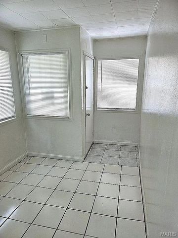 7309 Jenwood Avenue, Jennings, MO 63136
