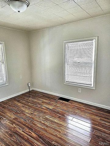 7309 Jenwood Avenue, Jennings, MO 63136