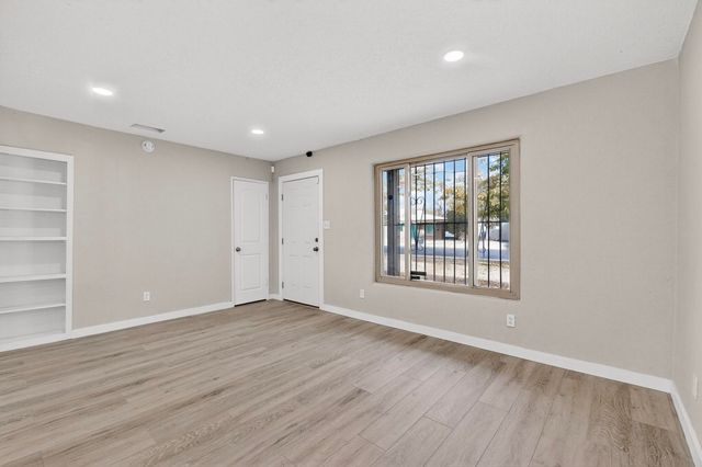 605 Ortiz Drive SE, Albuquerque, NM 87108