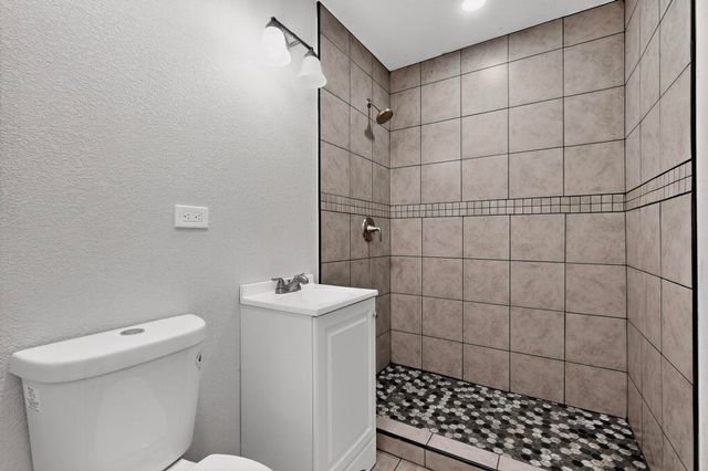 605 Ortiz Drive SE, Albuquerque, NM 87108