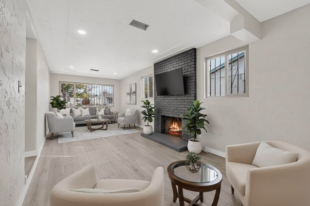 605 Ortiz Drive SE, Albuquerque, NM 87108