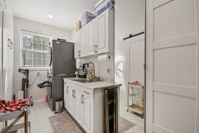 34115 N Wooded Glen Drive, Grayslake, IL 60030