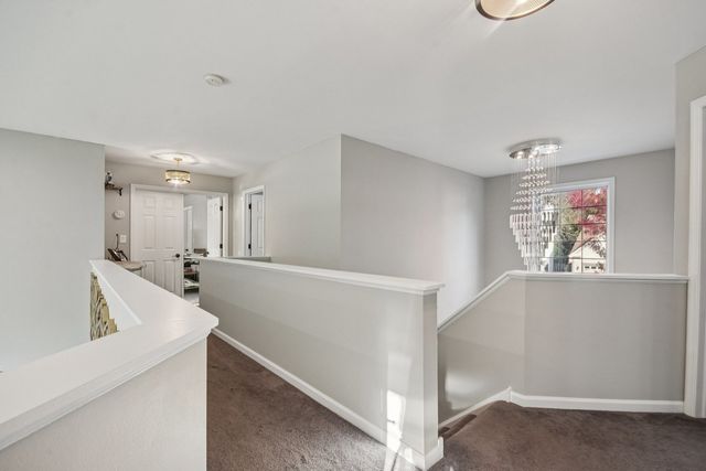 34115 N Wooded Glen Drive, Grayslake, IL 60030