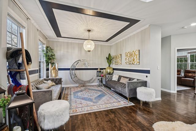 34115 N Wooded Glen Drive, Grayslake, IL 60030