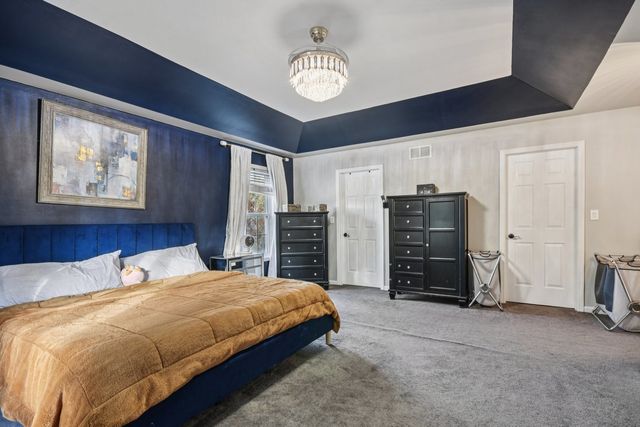 34115 N Wooded Glen Drive, Grayslake, IL 60030