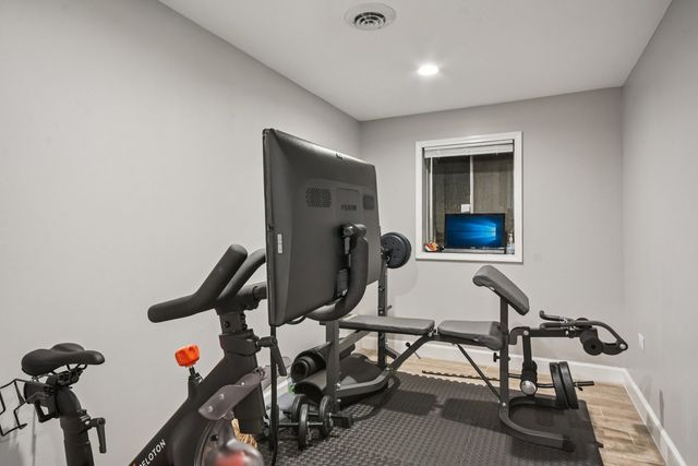 34115 N Wooded Glen Drive, Grayslake, IL 60030