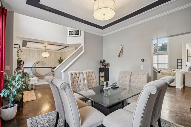 34115 N Wooded Glen Drive, Grayslake, IL 60030