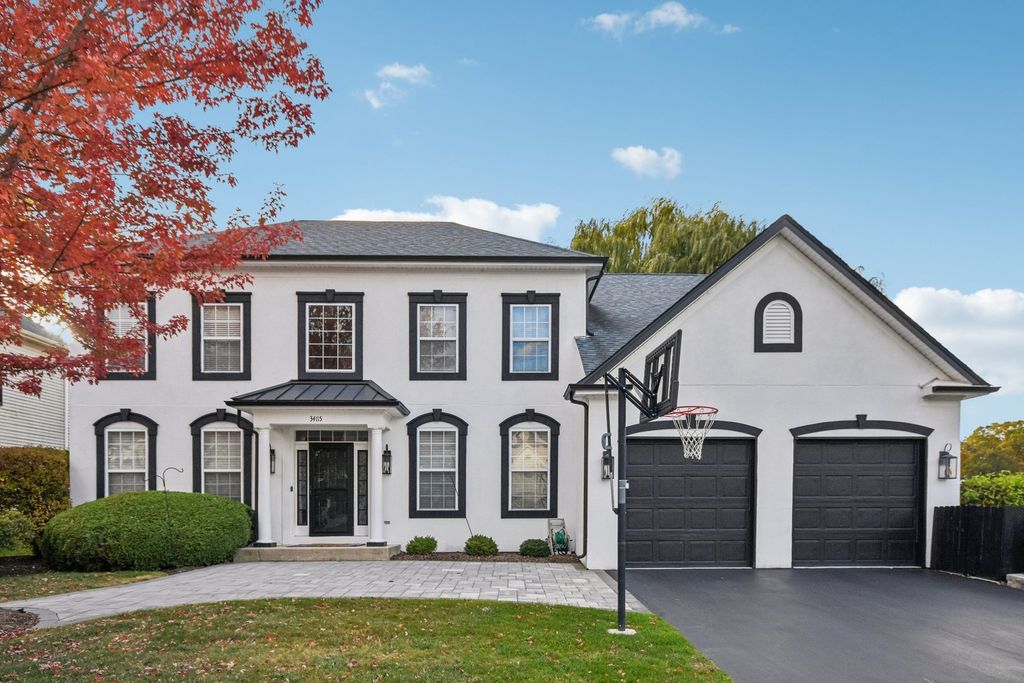 34115 N Wooded Glen Drive, Grayslake, IL 60030