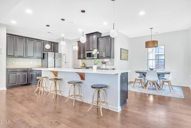 899 Legacy Falls Drive S, Chapel Hill, NC 27517