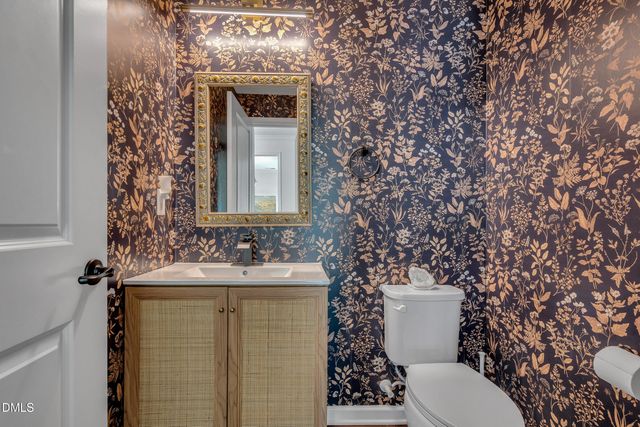 899 Legacy Falls Drive S, Chapel Hill, NC 27517