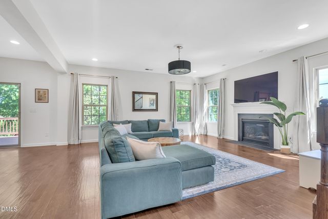 899 Legacy Falls Drive S, Chapel Hill, NC 27517