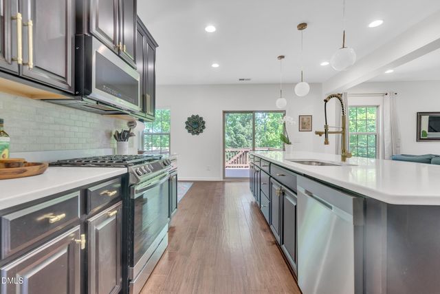 899 Legacy Falls Drive S, Chapel Hill, NC 27517