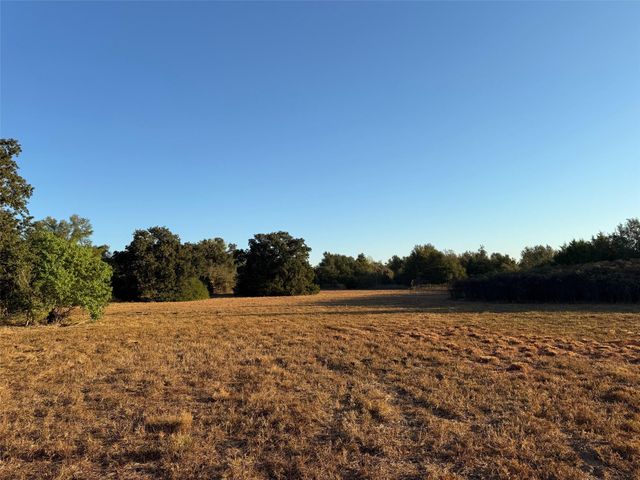 503 County Road 350, Gause, TX 77857