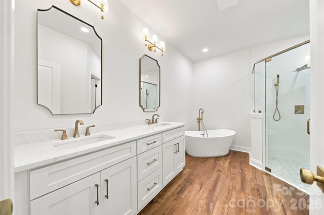 5317 Shoreline Way, Granite Falls, NC 28630