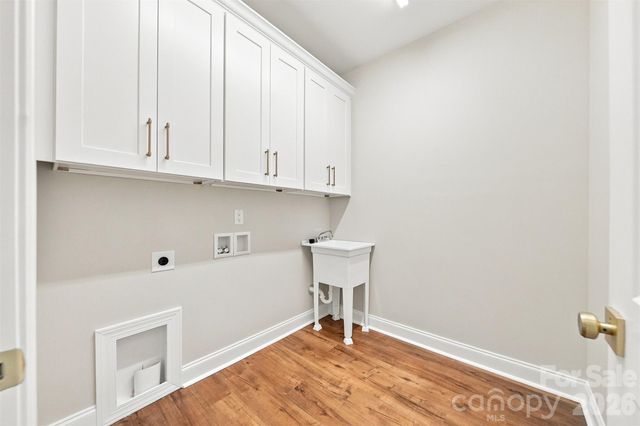5317 Shoreline Way, Granite Falls, NC 28630