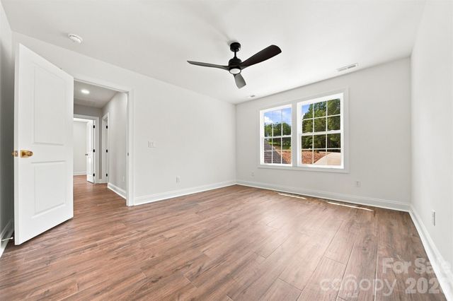 5317 Shoreline Way, Granite Falls, NC 28630