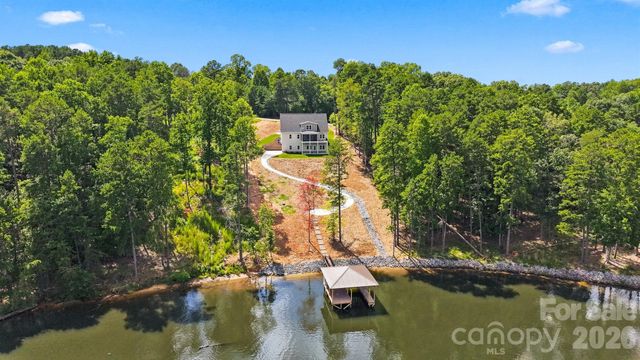 5317 Shoreline Way, Granite Falls, NC 28630