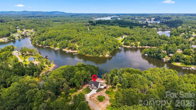 5317 Shoreline Way, Granite Falls, NC 28630