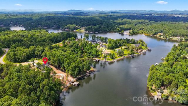 5317 Shoreline Way, Granite Falls, NC 28630