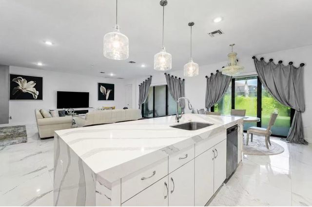 5395 St Vincent Lane, Westlake, FL 33470
