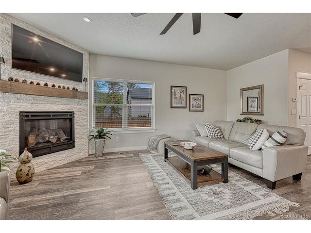 110 Chester Ave, Woodland Park, CO 80863