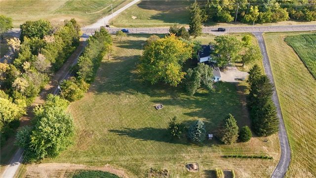 7359 Brookville Salem Road, Brookville, OH 45309