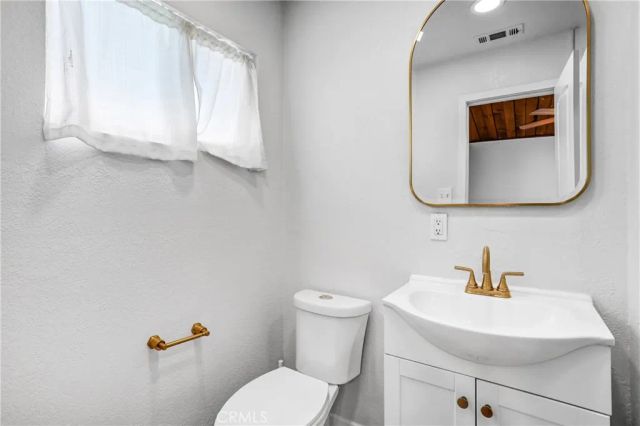 230 N Calvados, Azusa, CA 91702