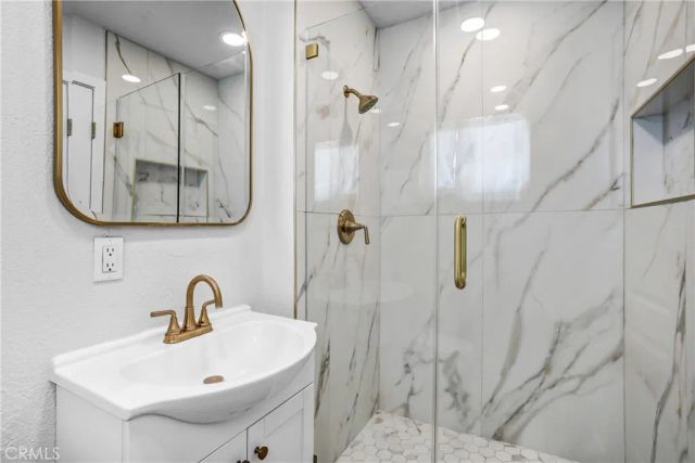 230 N Calvados, Azusa, CA 91702