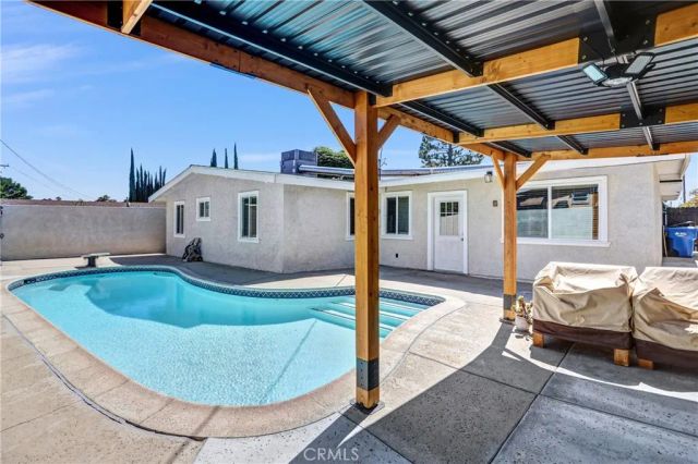 230 N Calvados, Azusa, CA 91702