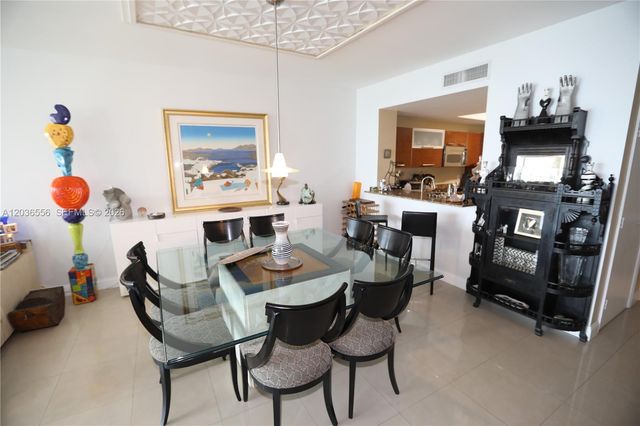 3330 NE 190th St 1312, Aventura, FL 33180