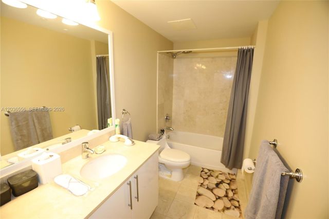 3330 NE 190th St 1312, Aventura, FL 33180