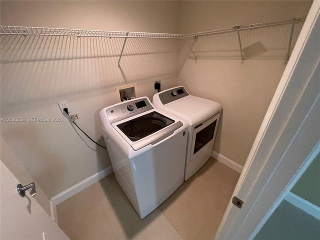 3330 NE 190th St 1312, Aventura, FL 33180