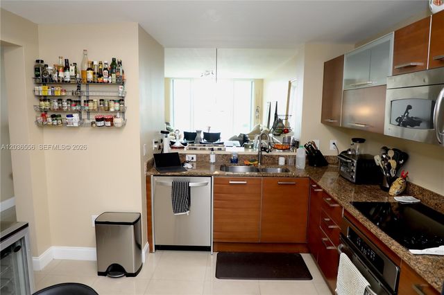 3330 NE 190th St 1312, Aventura, FL 33180