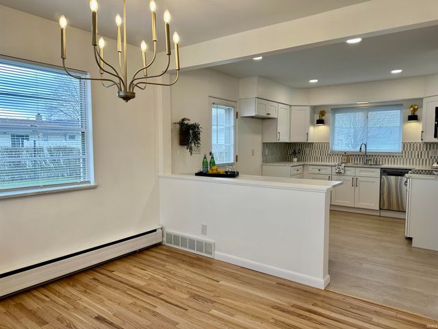 905 Taylor Street, Mishawaka, IN 46544