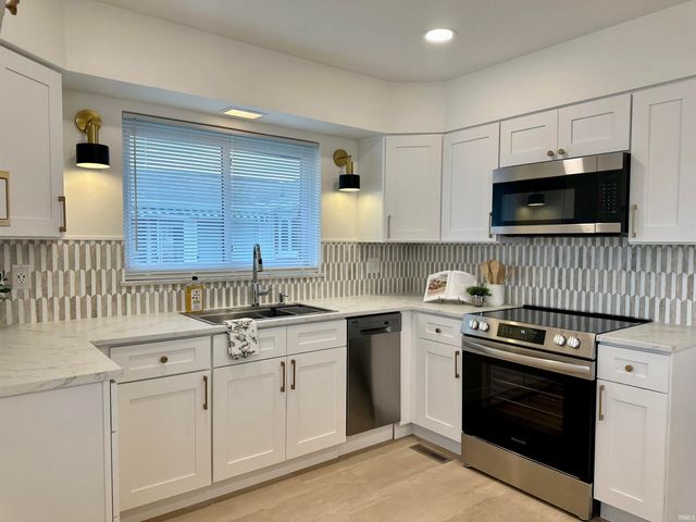 905 Taylor Street, Mishawaka, IN 46544