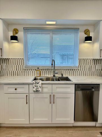 905 Taylor Street, Mishawaka, IN 46544