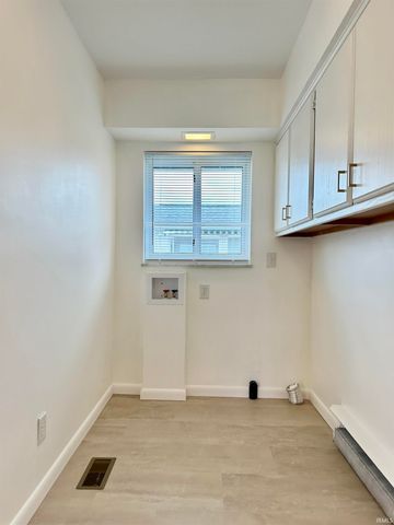 905 Taylor Street, Mishawaka, IN 46544