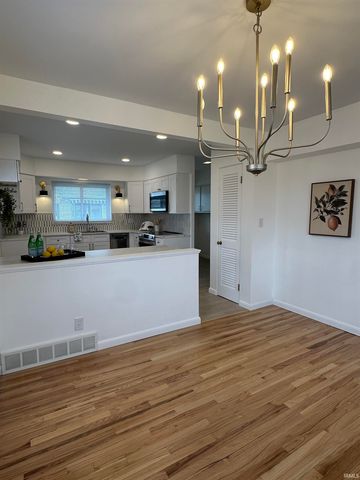 905 Taylor Street, Mishawaka, IN 46544