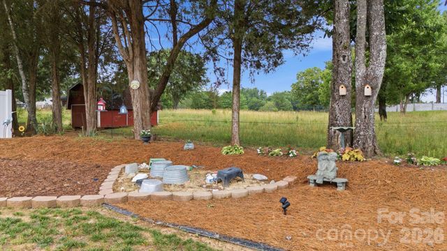 207 Wynnfall Drive, Lexington, NC 27295