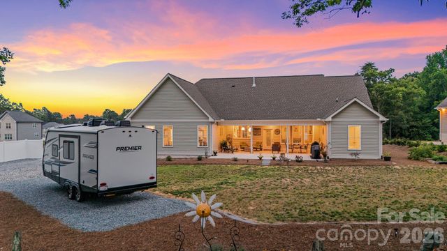 207 Wynnfall Drive, Lexington, NC 27295
