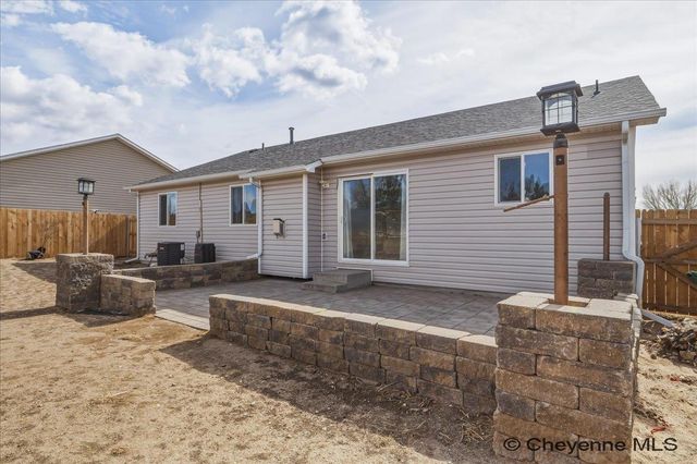 1530 JAZZ DR, Cheyenne, WY 82007