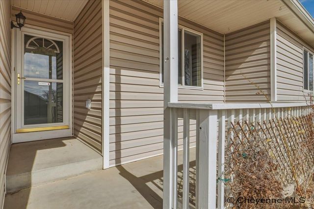 1530 JAZZ DR, Cheyenne, WY 82007