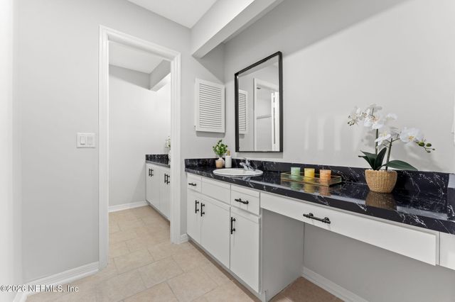 7623 BAYMEADOWS Circle 2024, Jacksonville, FL 32256