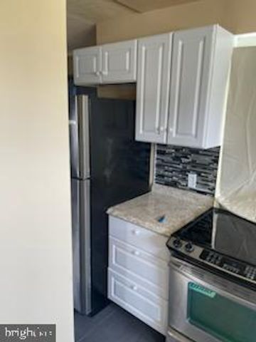 109 THOMPSON ST, Salem, NJ 08079