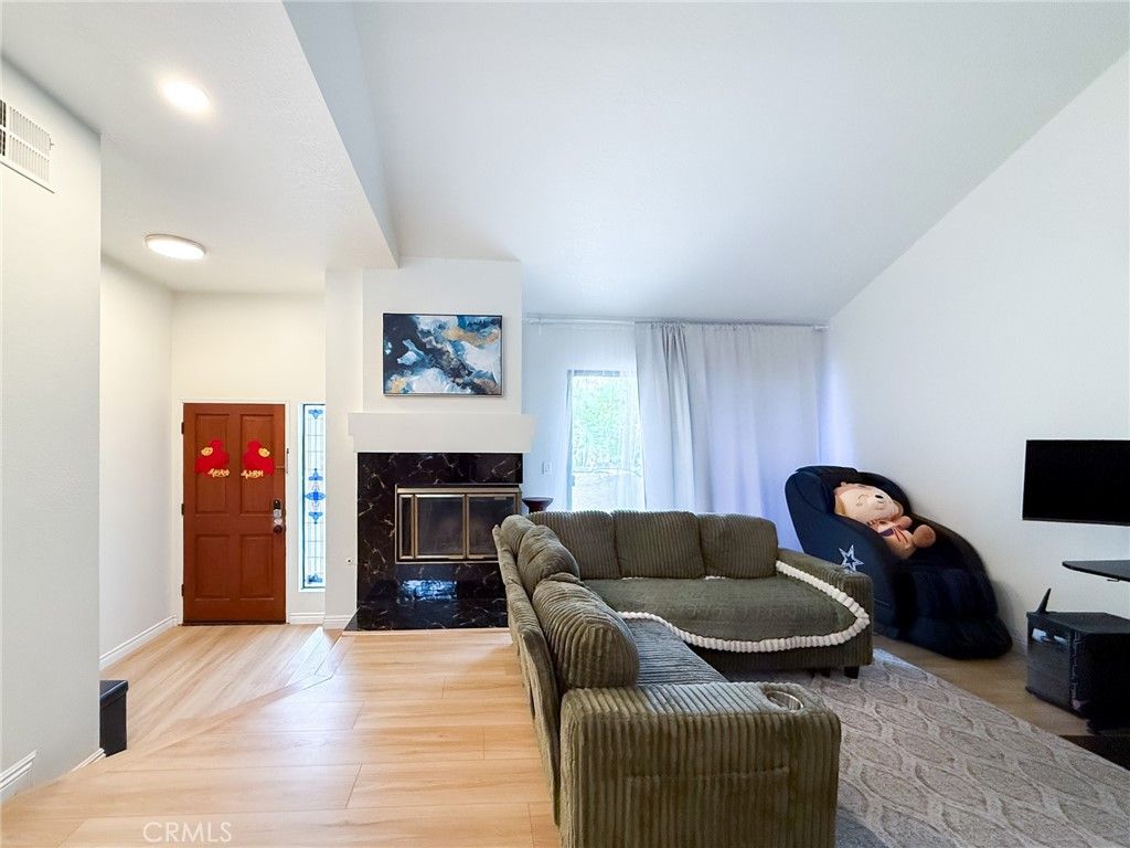 33 Wildflower Place, Phillips Ranch, CA 91766 — exterior