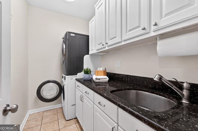 5490 Hampstead Way, Johns Creek, GA 30097