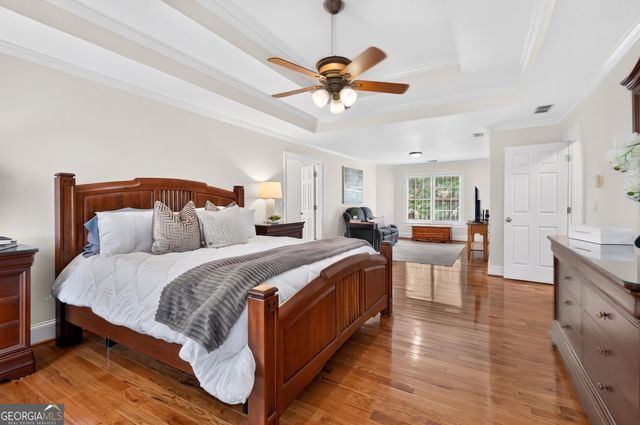 5490 Hampstead Way, Johns Creek, GA 30097