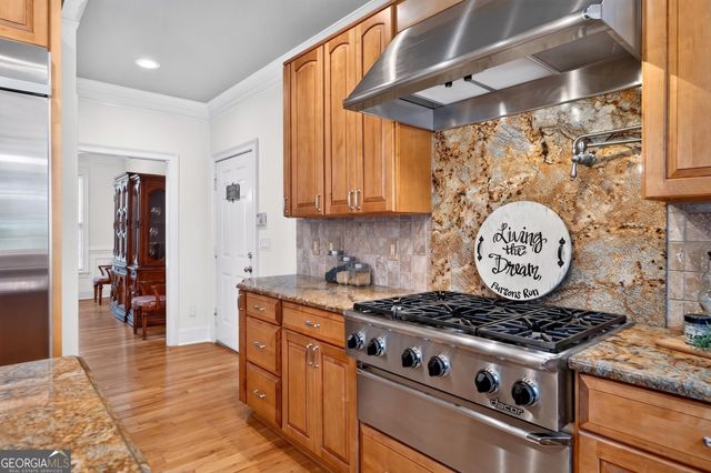 5490 Hampstead Way, Johns Creek, GA 30097